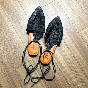 FREE PEOPLE | DANA Woven Flat | Black